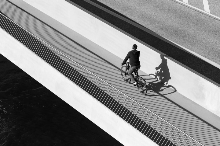 Baakenhafenbrücke Hamburg, Radfahrer | Kai-Uwe Klauss Architecturephotography